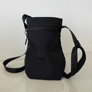 Lululemon Waterbottle crossbody